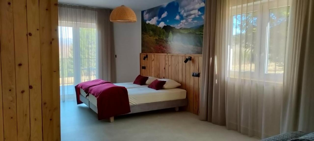 Pod Wielka Zalesiona Gora Wetlina Esterno foto